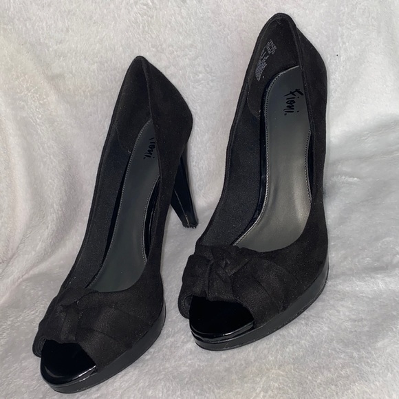 Fioni black suede peep toe heels (size 11) - Picture 3 of 8